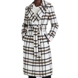 Ginny & Georgia S02 Brianne Howey (Georgia Miller) Plaid Coat