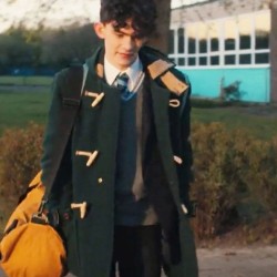 Heartstopper Joe Locke (Charlie Spring) Green Coat Heartstopper Joe Locke (Charlie Spring) Green Coat