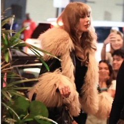 Taylor Swift Charlotte Simone Billie Jacket Taylor Swift Charlotte Simone Billie Jacket