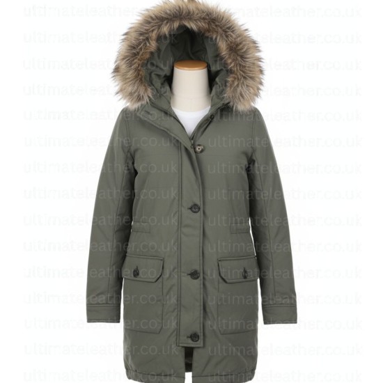 Locke & Key Kinsey Locke (Emilia Jones) Green Coat Locke & Key Kinsey Locke (Emilia Jones) Green Coat