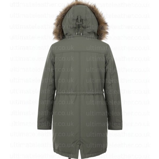 Locke & Key Kinsey Locke (Emilia Jones) Green Coat Locke & Key Kinsey Locke (Emilia Jones) Green Coat