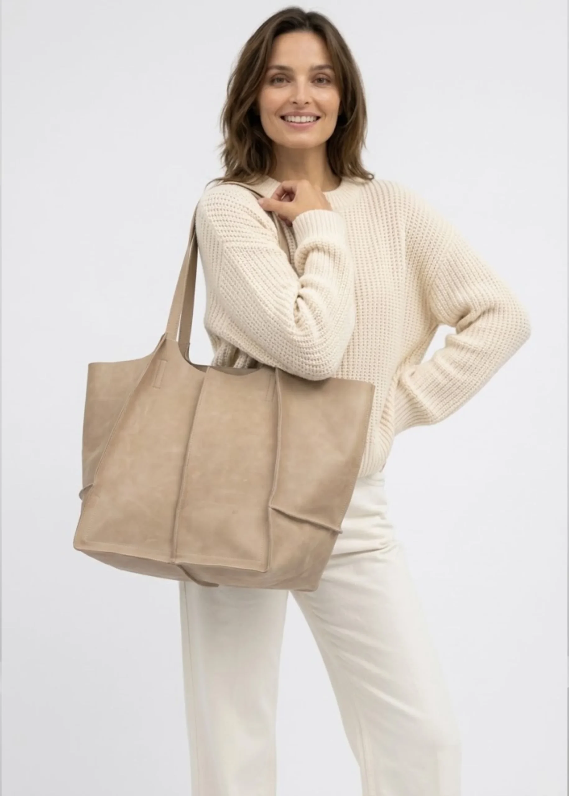 oversized-beige-leather-shoulder-tote-bag.webp
